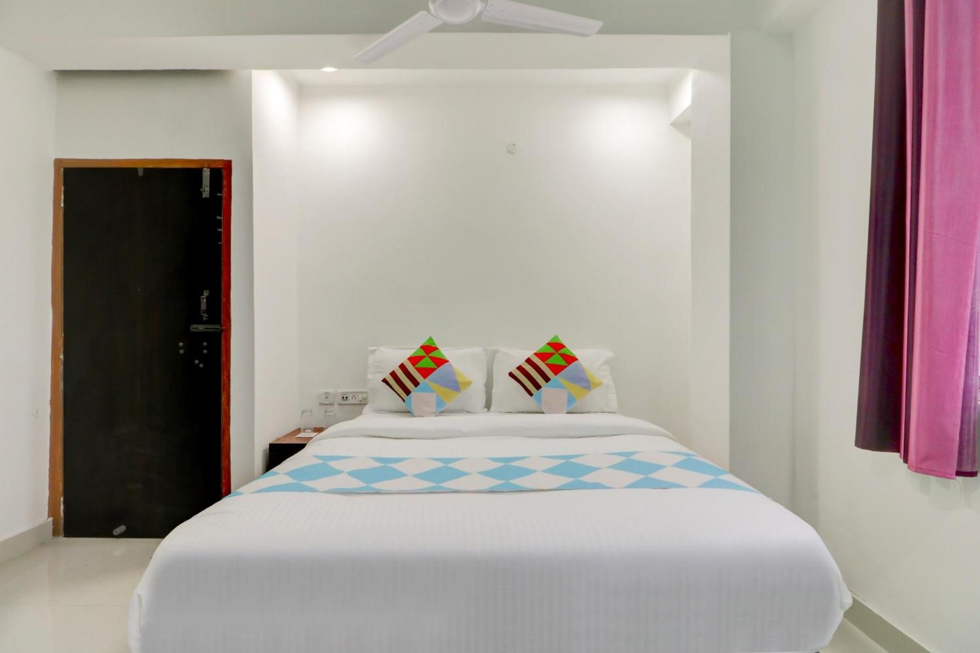 โอโย แฟล็กชิป 74641 ดีไลท์ฟูล สเตย์ เอ็ม บายพาส Hotel โกลกาตา ภายนอก รูปภาพ