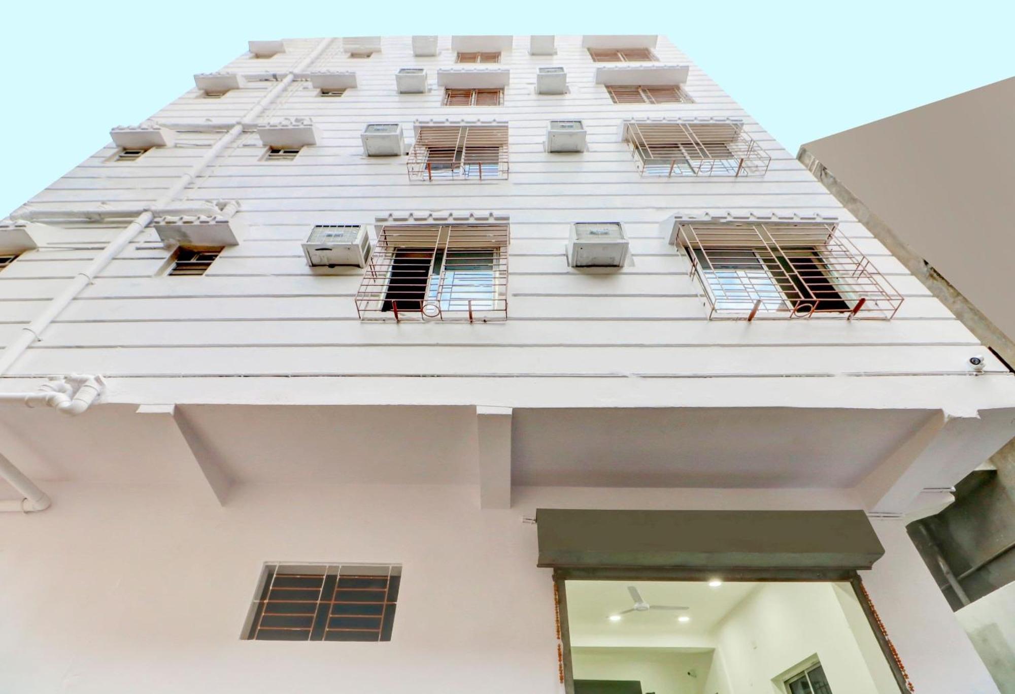 โอโย แฟล็กชิป 74641 ดีไลท์ฟูล สเตย์ เอ็ม บายพาส Hotel โกลกาตา ภายนอก รูปภาพ
