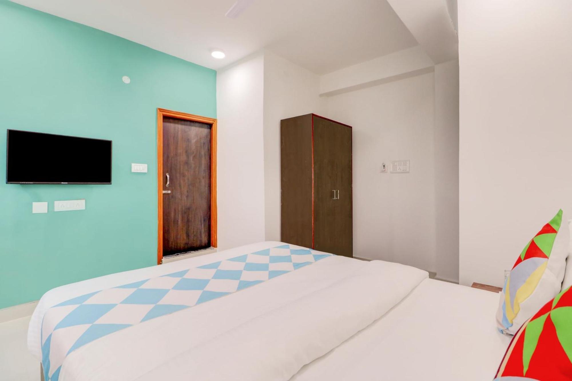 โอโย แฟล็กชิป 74641 ดีไลท์ฟูล สเตย์ เอ็ม บายพาส Hotel โกลกาตา ภายนอก รูปภาพ