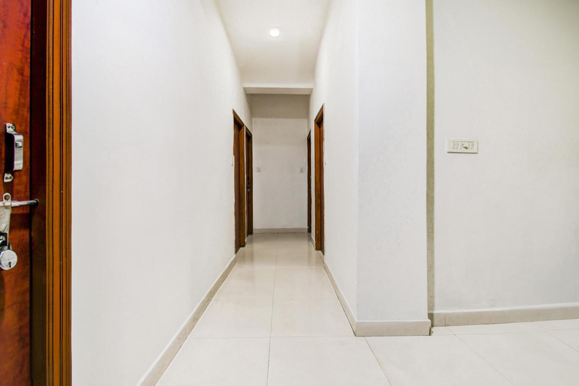 โอโย แฟล็กชิป 74641 ดีไลท์ฟูล สเตย์ เอ็ม บายพาส Hotel โกลกาตา ภายนอก รูปภาพ