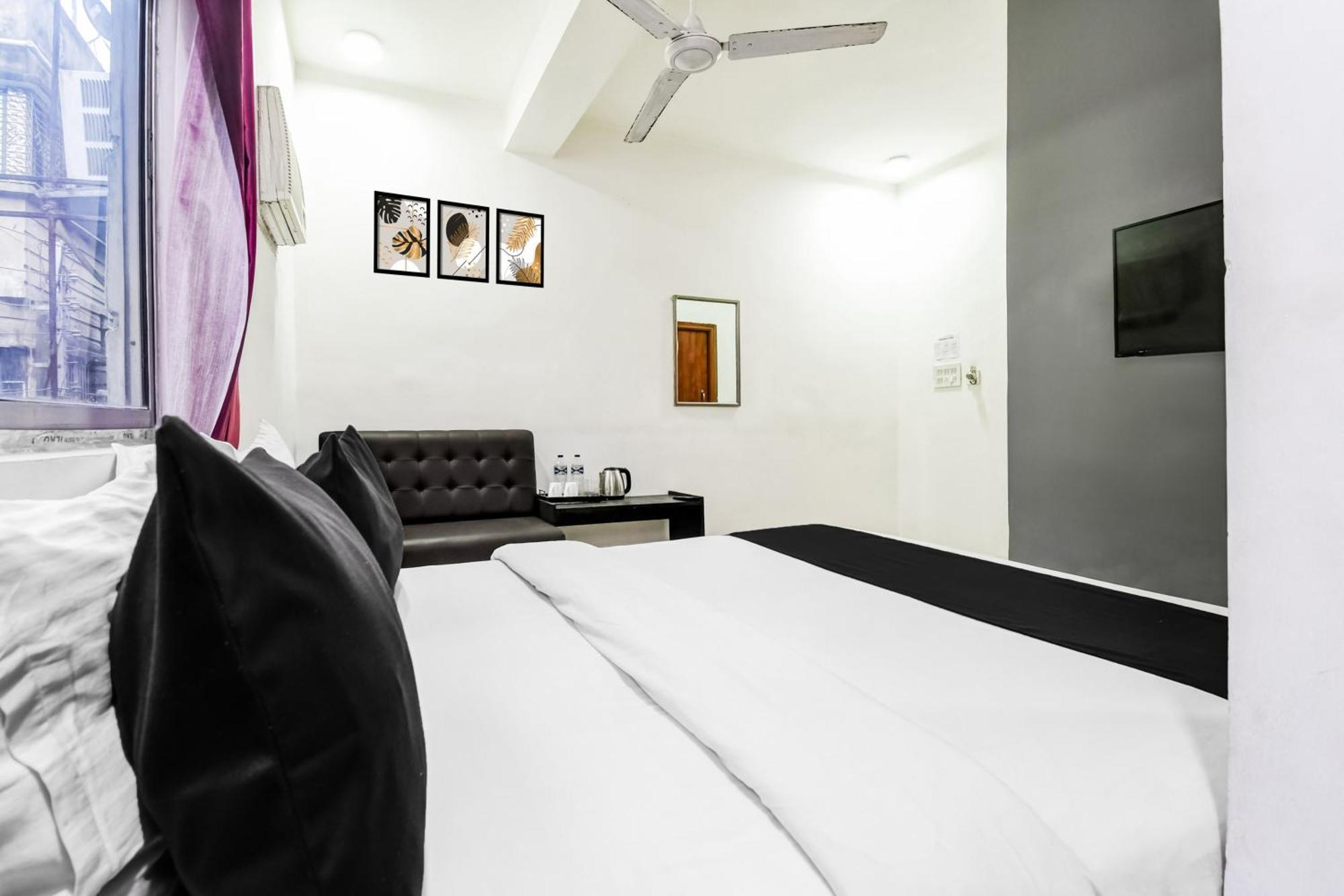 โอโย แฟล็กชิป 74641 ดีไลท์ฟูล สเตย์ เอ็ม บายพาส Hotel โกลกาตา ภายนอก รูปภาพ